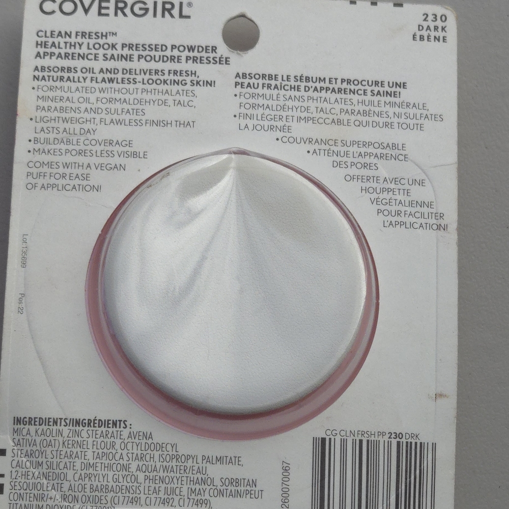 COVERGIRL Clean Fresh Pressed Powder - Soft Pink Compact - Picture 3 of 5